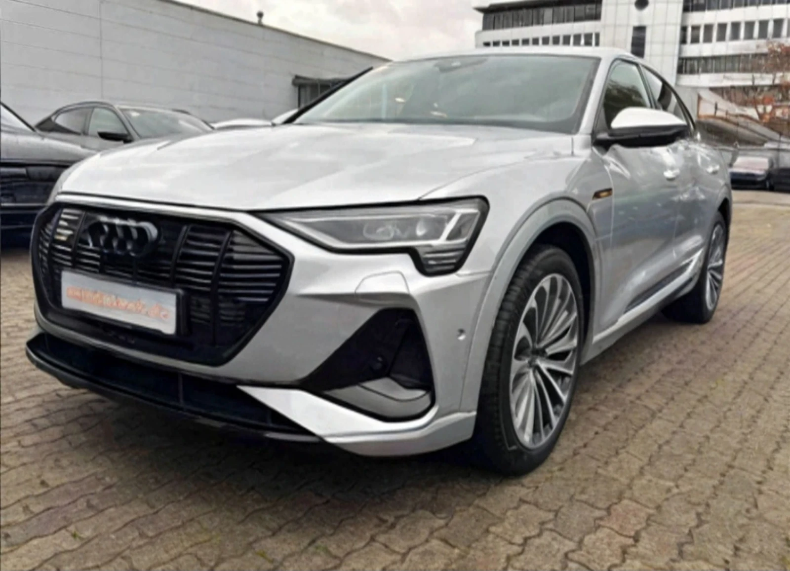 Audi E-Tron Quatro/Sportback/55/2xS line/Kam - изображение 3