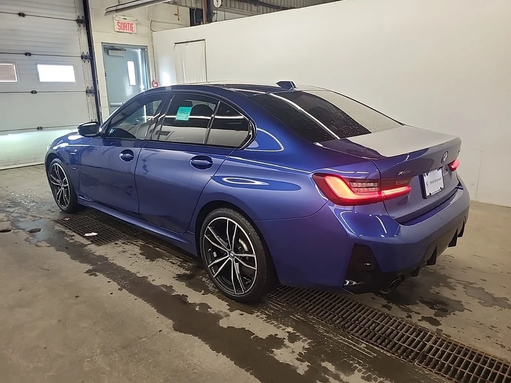 BMW 330 * 330E xDrive * M-Sport * CARFAX * Plug In Hybrid  | Mobile.bg � ����������� 5