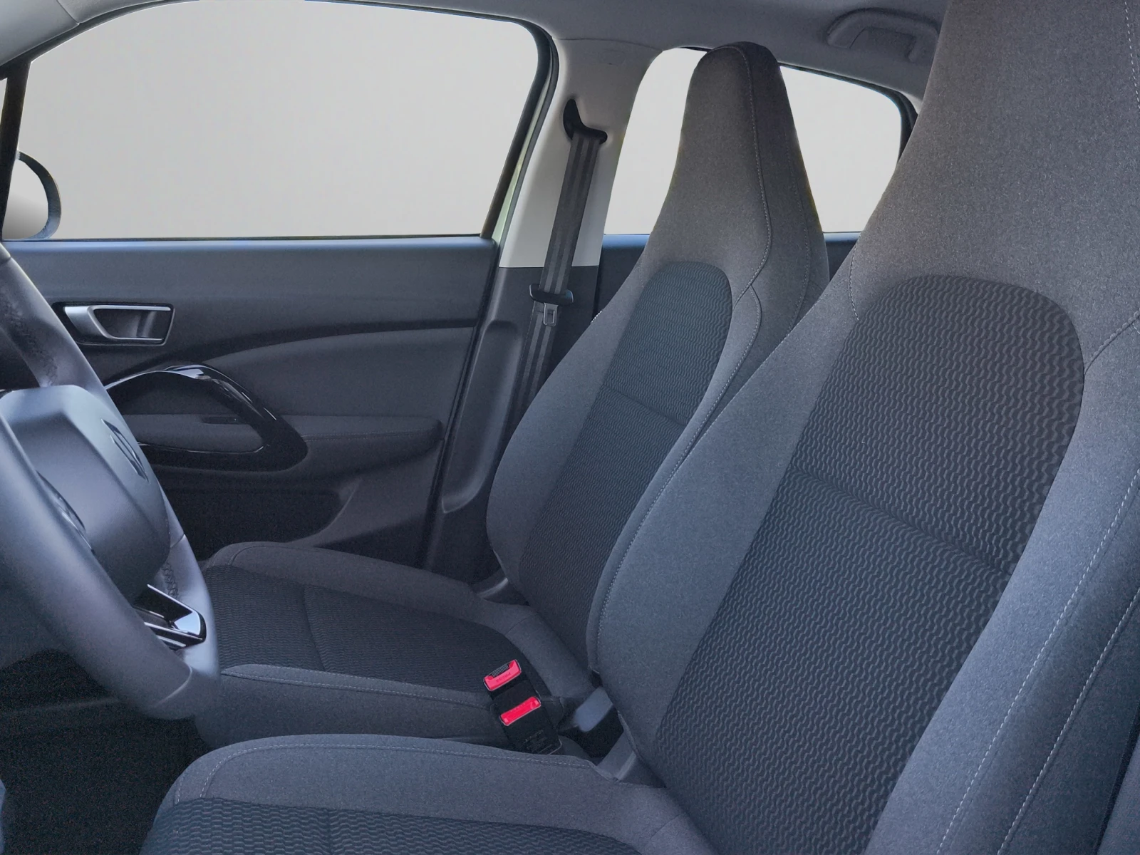 Leapmotor T03 BEV 70kW 37, 3kWh//2506636, снимка 11 - Автомобили и джипове - 53828202