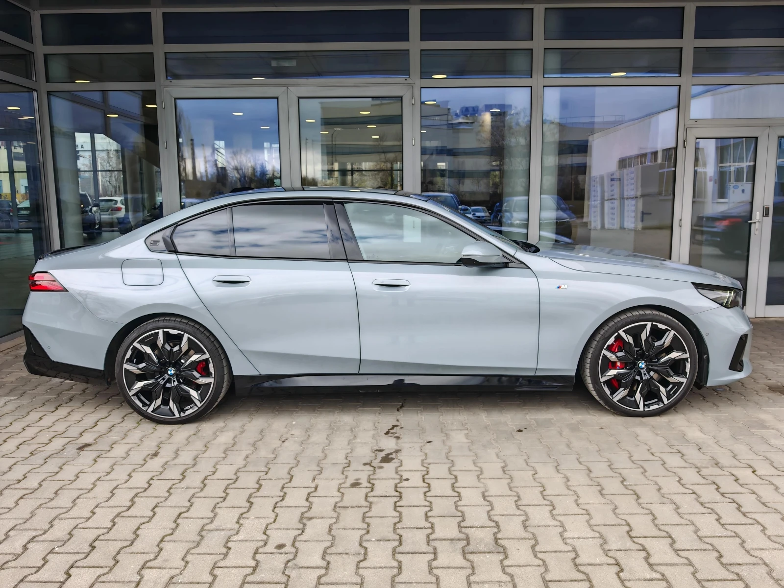 BMW 540 xDrive M Sport Pro, снимка 8 - Автомобили и джипове - 53981765