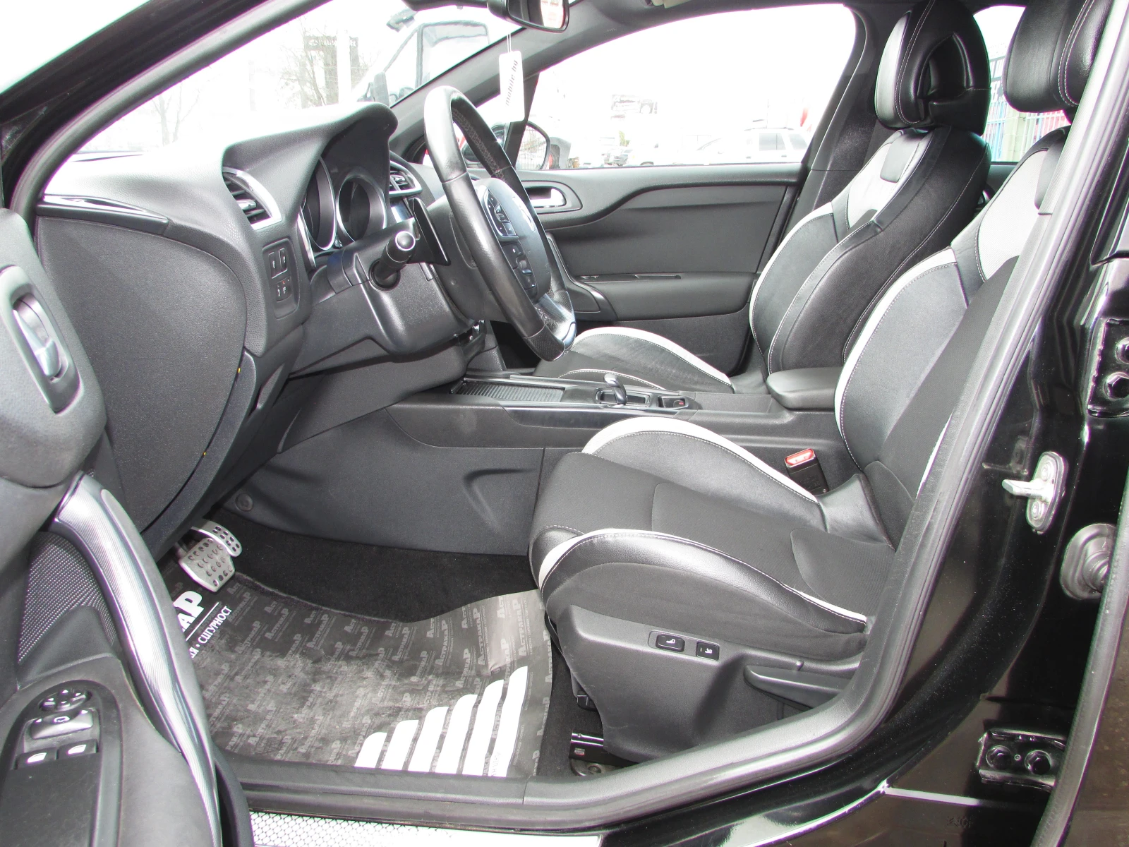 Citroen DS4 1.6HDI EU5 АВТОМАТИК, снимка 8 - Автомобили и джипове - 54091460