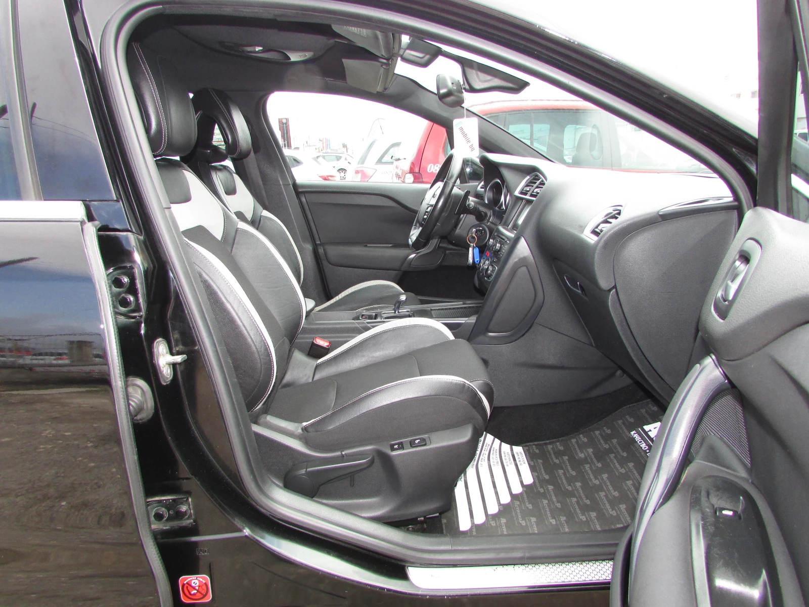 Citroen DS4 1.6HDI EU5 АВТОМАТИК, снимка 10 - Автомобили и джипове - 54091460