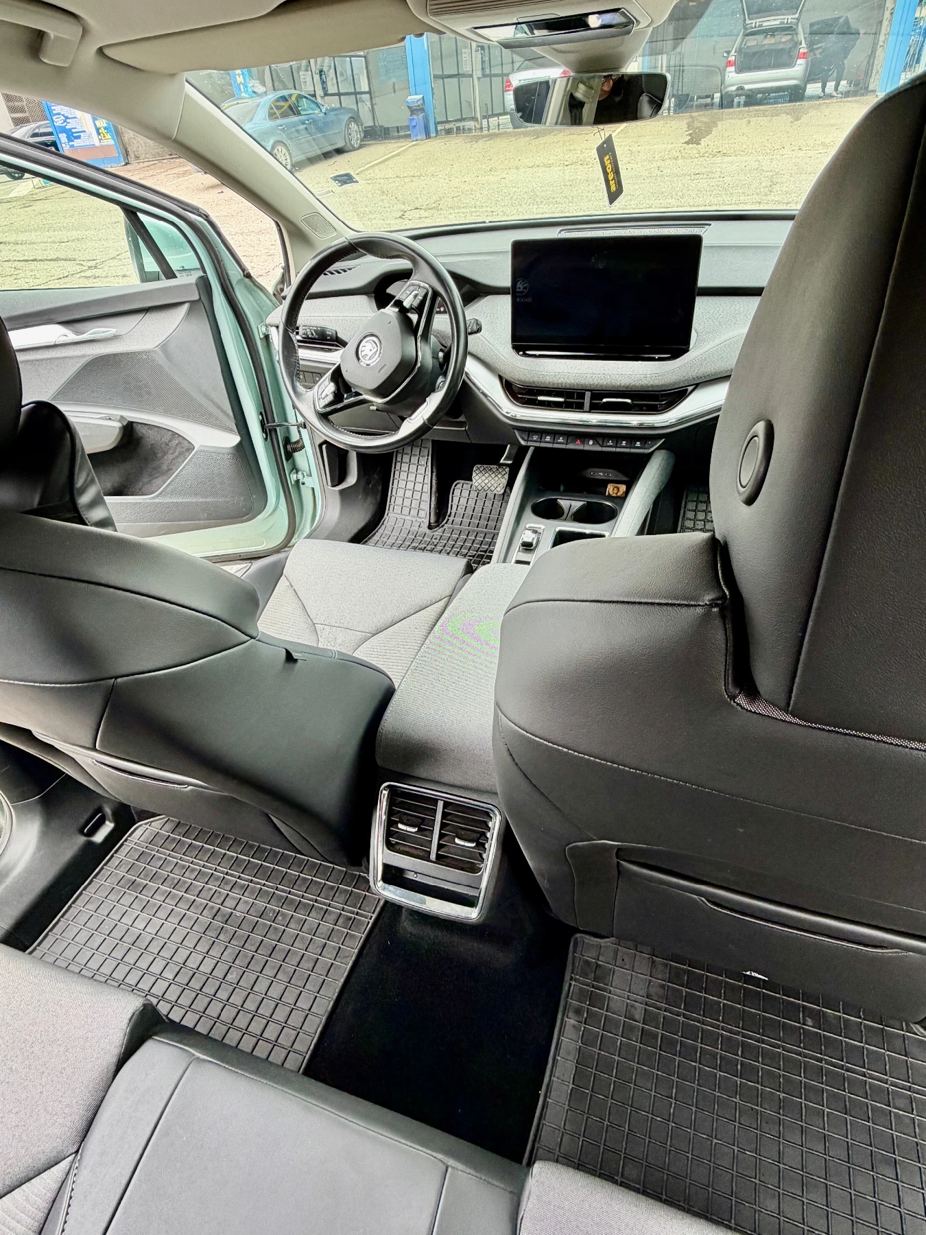 Skoda Enyaq iV80, снимка 16 - Автомобили и джипове - 54401517