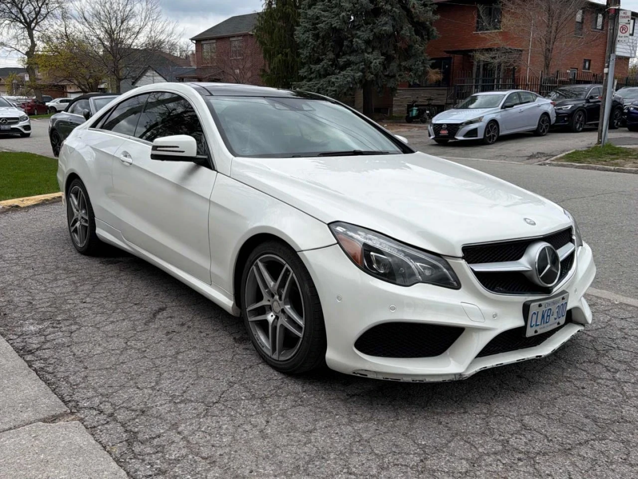 Mercedes-Benz E 400 AMG* Coupe* Distronic* 360* Обдух, снимка 3 - Автомобили и джипове - 54412844
