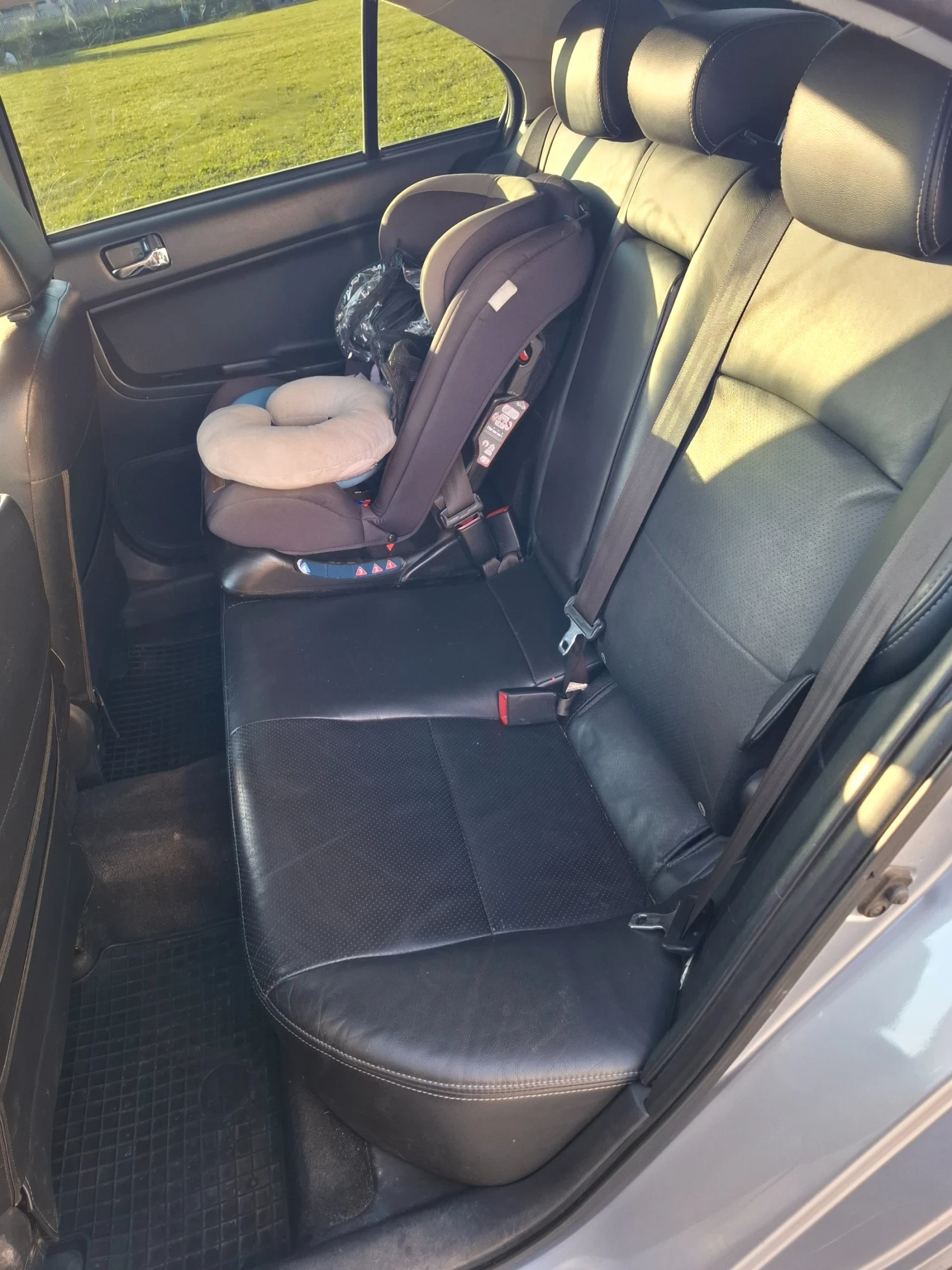 Mitsubishi Lancer 1.8-бензин + газ -143кс.(ръчни скорости), снимка 15 - Автомобили и джипове - 54568123