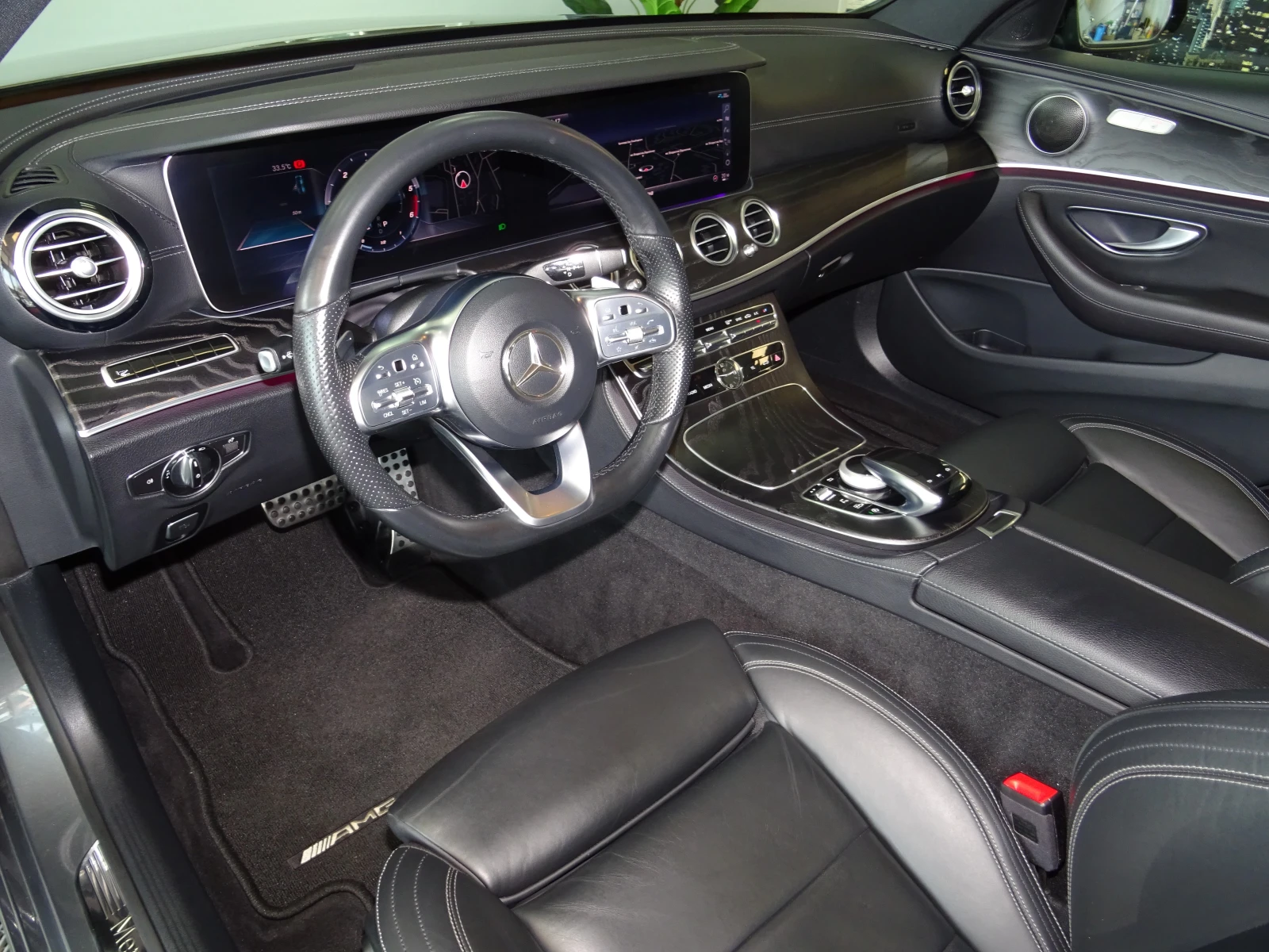 Mercedes-Benz E 220 D AMG LINE NIGHT 9G 194, снимка 8 - Автомобили и джипове - 54710427