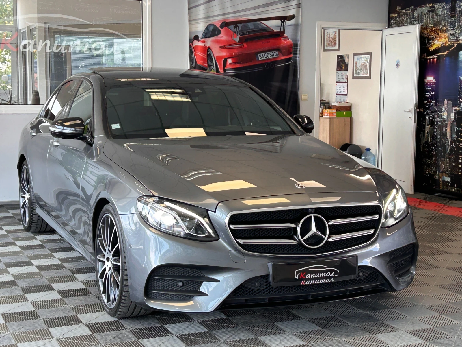 Mercedes-Benz E 220 D AMG LINE NIGHT 9G 194, снимка 3 - Автомобили и джипове - 54710427