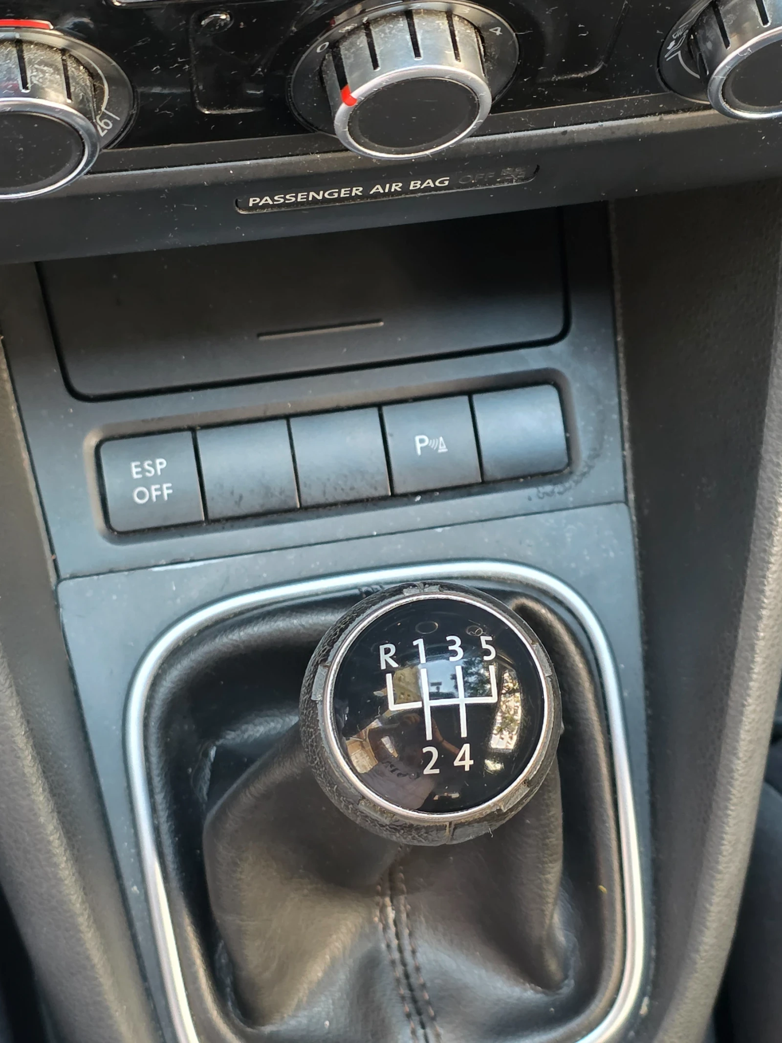 VW Golf Variant 6  1.6 TDI комби, снимка 9 - Автомобили и джипове - 55056414