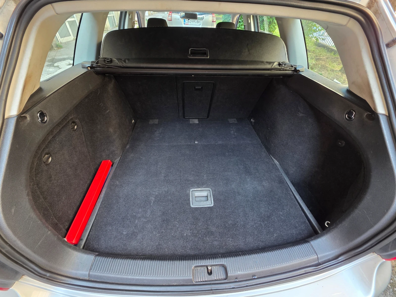 VW Golf Variant 6  1.6 TDI комби, снимка 6 - Автомобили и джипове - 55056414
