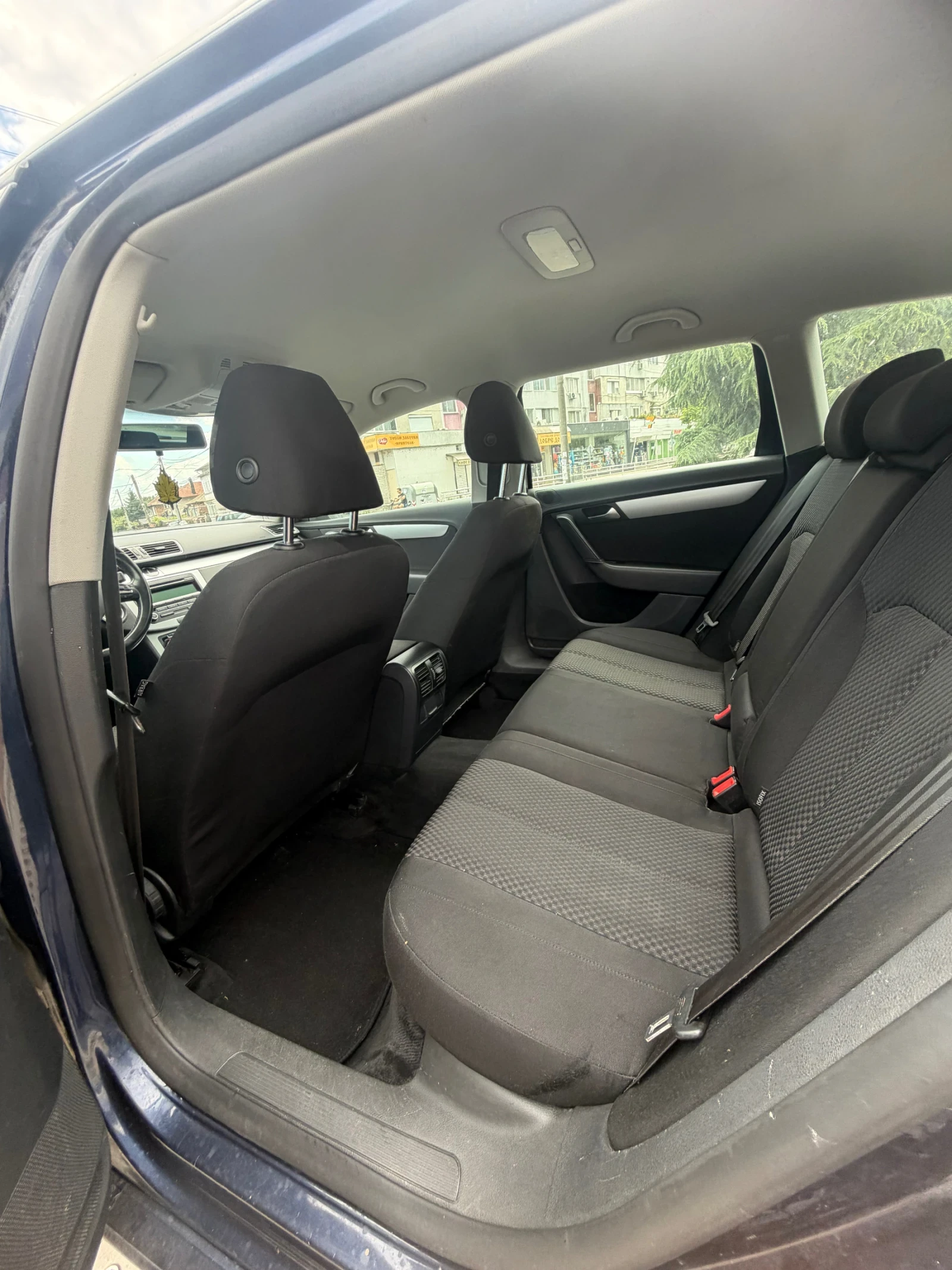 VW Passat 2.0 tdi, снимка 6 - Автомобили и джипове - 55263030