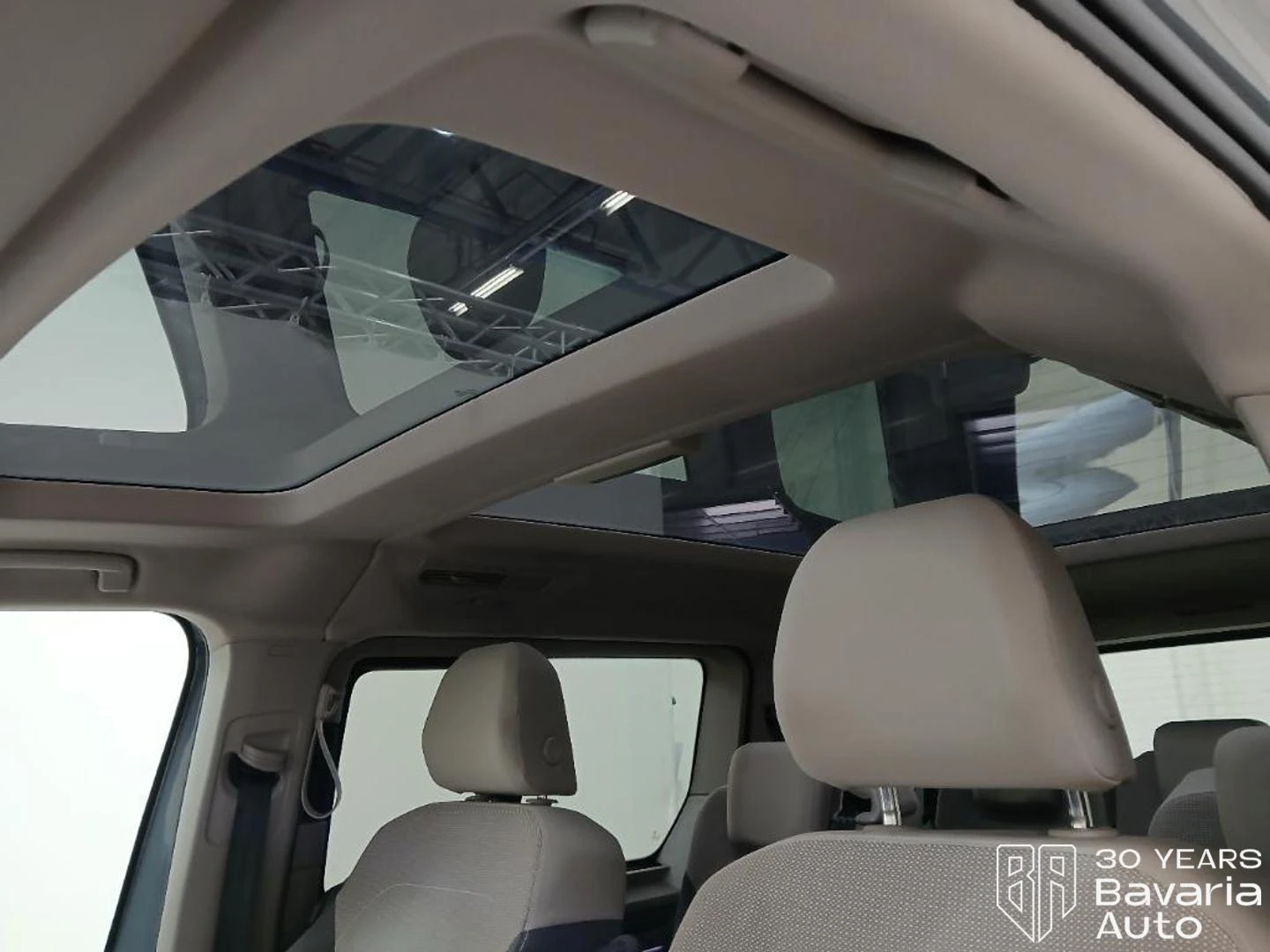 VW Multivan Multivan Edition DSG Easy Open Basic, снимка 8 - Автомобили и джипове - 55264288