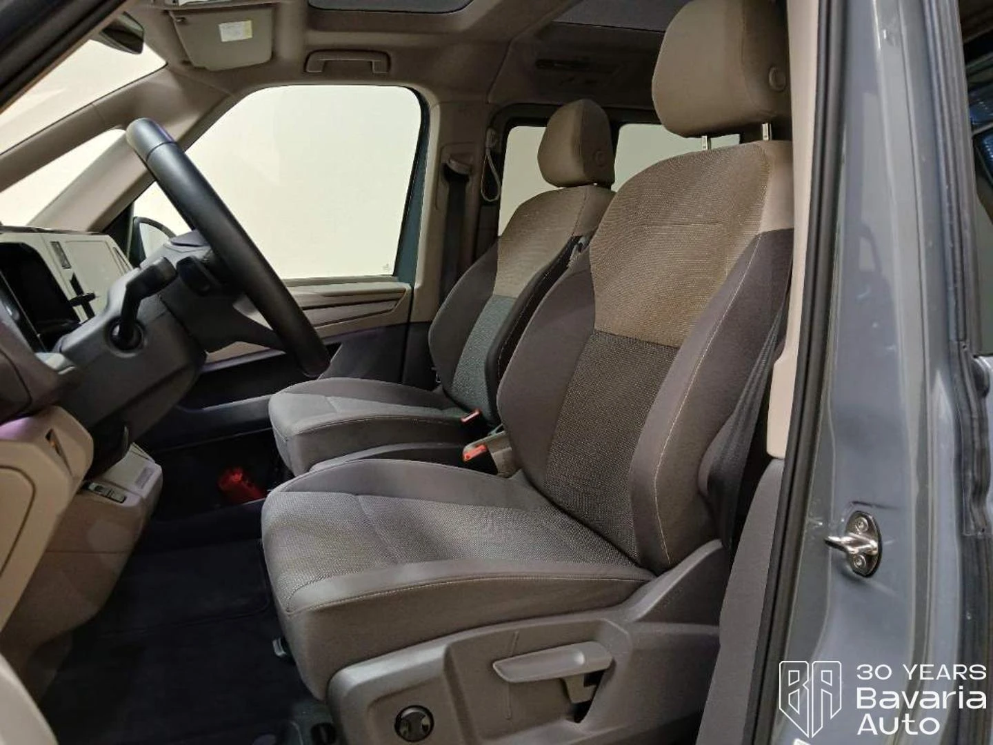 VW Multivan Multivan Edition DSG Easy Open Basic, снимка 5 - Автомобили и джипове - 55264288