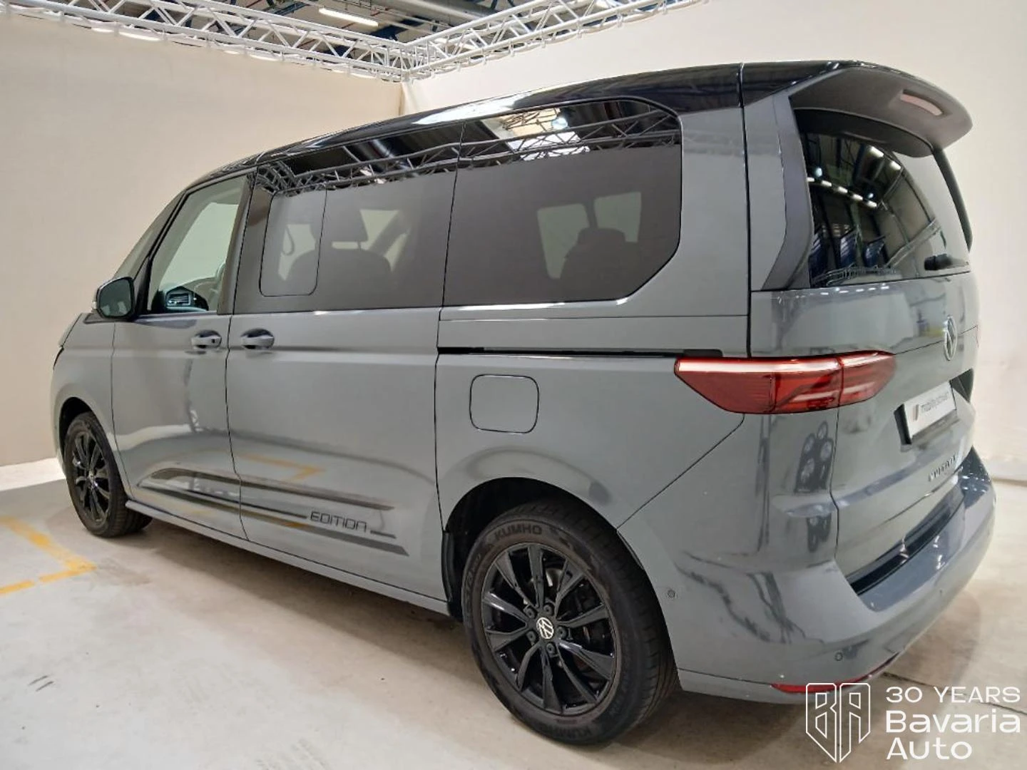 VW Multivan Multivan Edition DSG Easy Open Basic, снимка 2 - Автомобили и джипове - 55264288