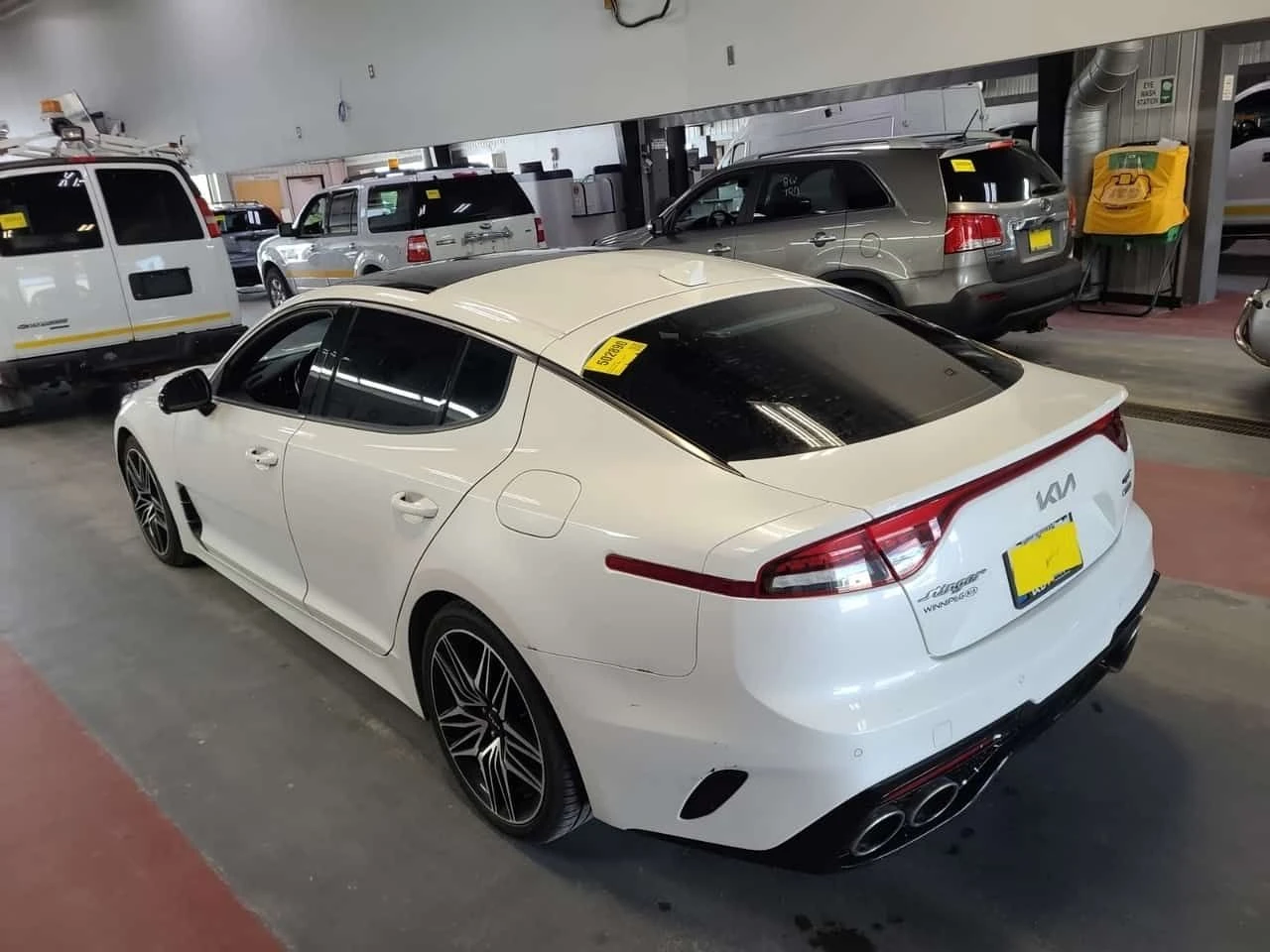 Kia Stinger * GT ELITE * АВТОКРЕДИТ БЕЗ ПЪРВОНАЧАЛНА ВНОСКА* , снимка 4 - Автомобили и джипове - 55562210