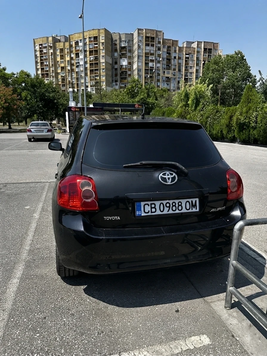 Toyota Auris 1.4 D4D, снимка 2 - Автомобили и джипове - 55656792