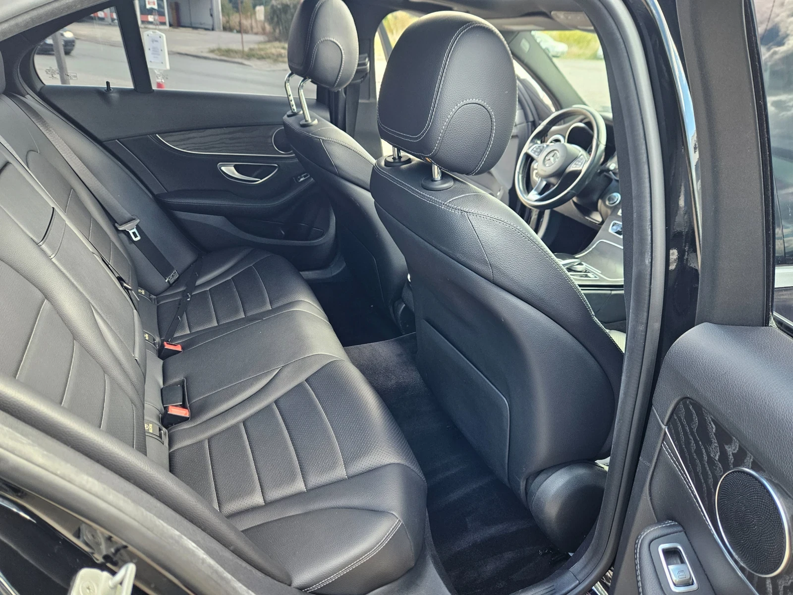 Mercedes-Benz C 300 AMG ПАКЕТ, снимка 12 - Автомобили и джипове - 55956835