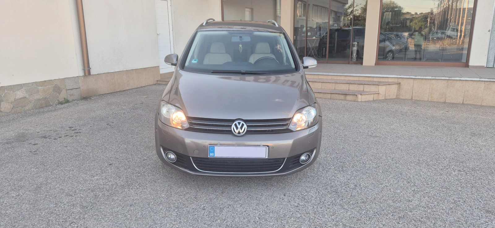 VW Golf Plus 1.4-TSI-160к.к.* 7gТроник* , снимка 17 - Автомобили и джипове - 56081011