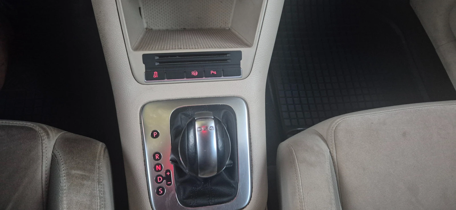 VW Golf Plus 1.4-TSI-160к.к.* 7gТроник* , снимка 7 - Автомобили и джипове - 55963238