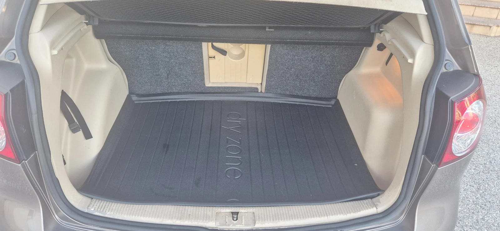 VW Golf Plus 1.4-TSI-160к.к.* 7gТроник* , снимка 9 - Автомобили и джипове - 56081011