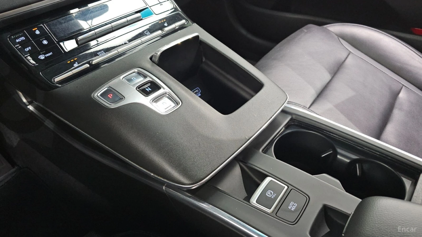 Hyundai Grandeur Premium, снимка 9 - Автомобили и джипове - 56130024