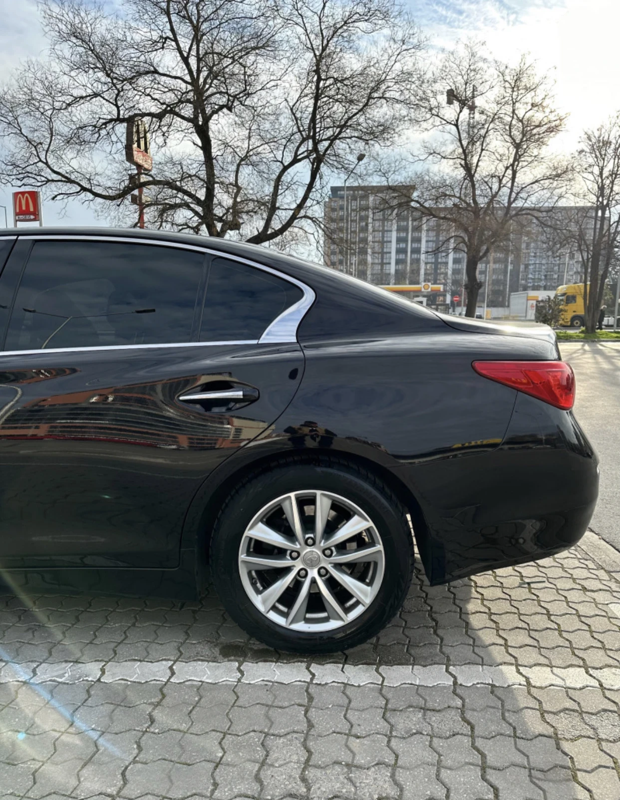 Infiniti Q50, снимка 9 - Автомобили и джипове - 56261890