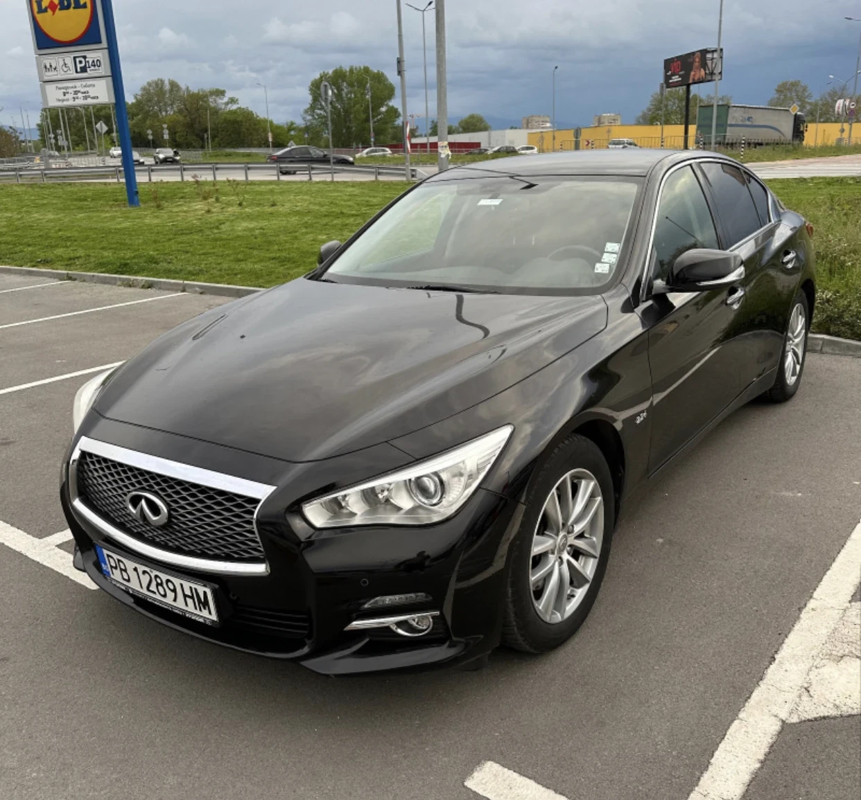 Infiniti Q50, снимка 6 - Автомобили и джипове - 56261890