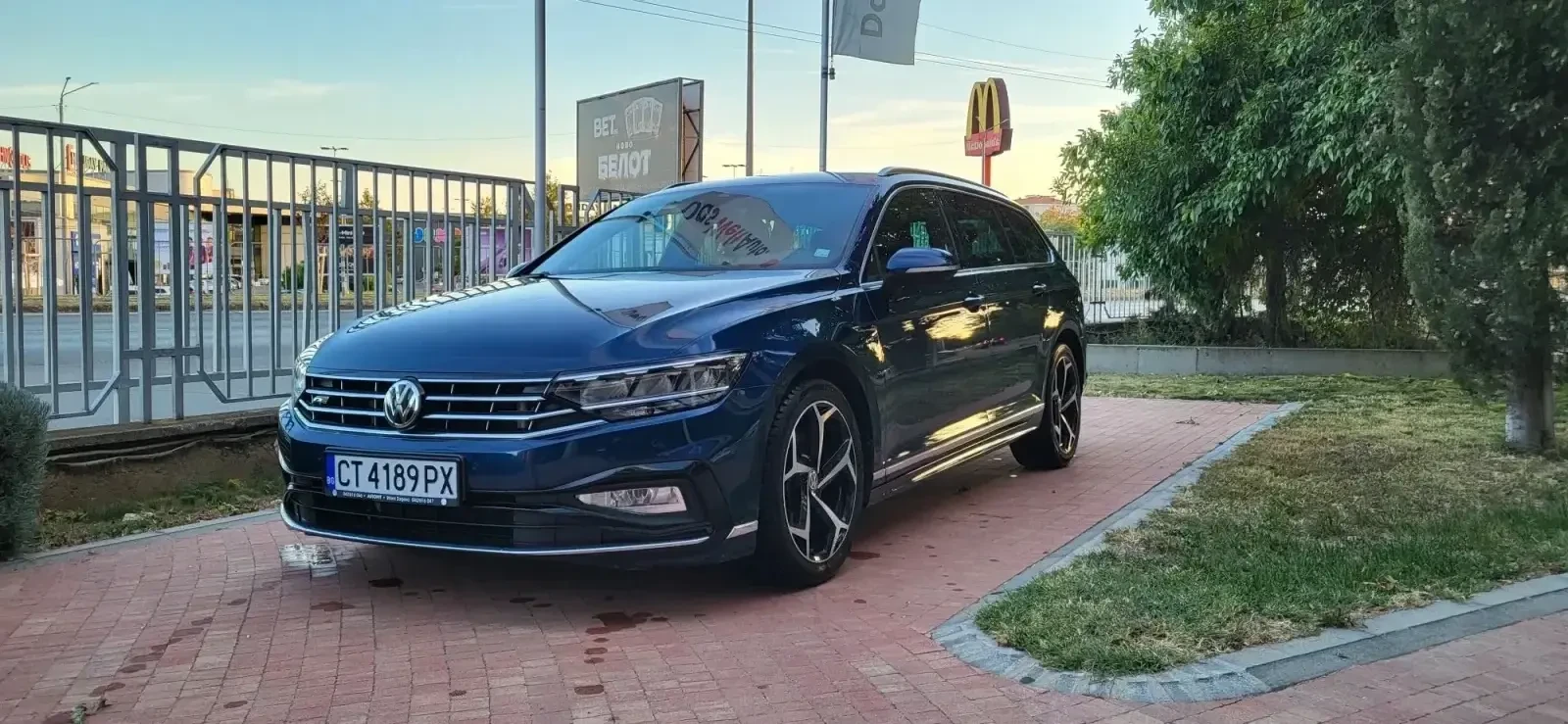 VW Passat R-LINE