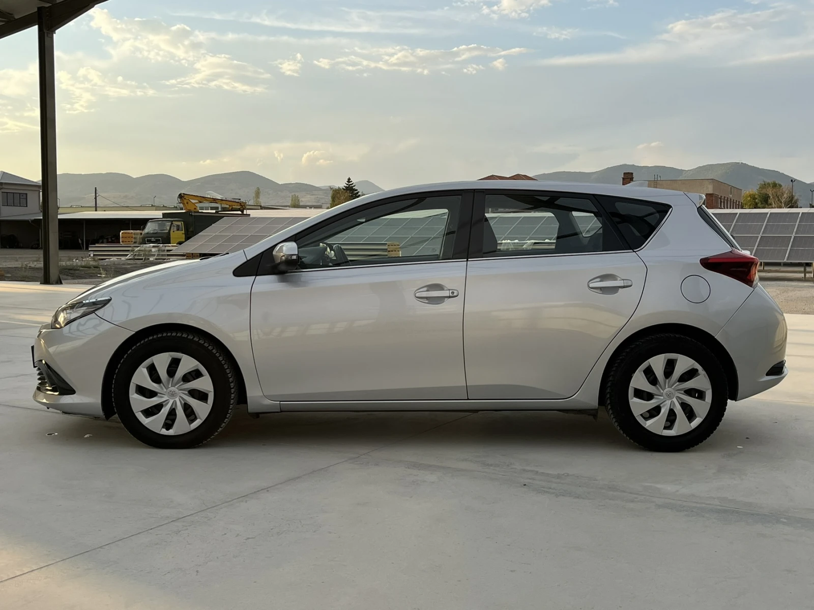 Toyota Auris 1.2T MT | Mobile.bg � ����������� 4
