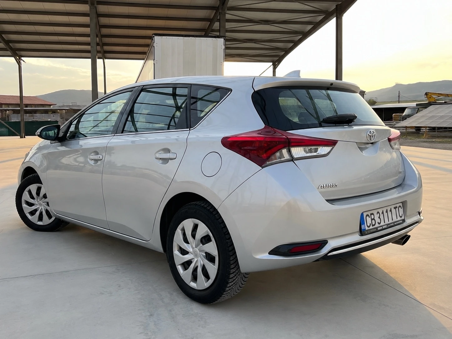 Toyota Auris 1.2T MT | Mobile.bg � ����������� 10