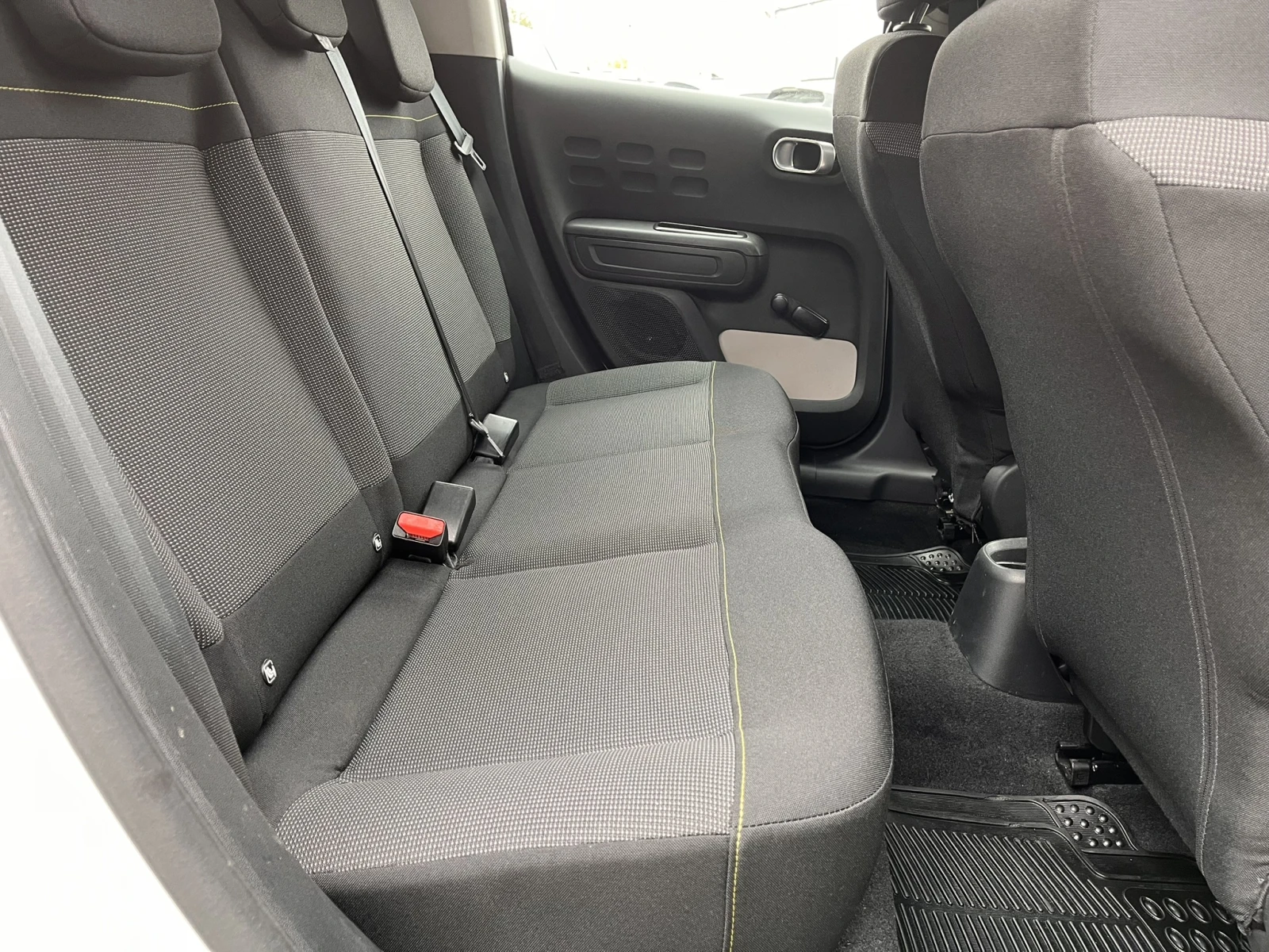 Citroen C3 You! 1.2i / 83 �.�. /BVM5 | Mobile.bg � ����������� 10