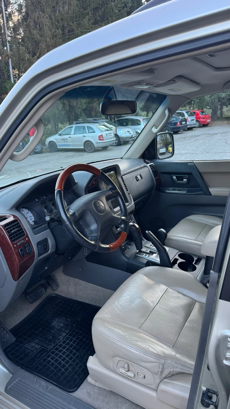 Mitsubishi Pajero 3.8 v6 бензин газ, снимка 9 - Автомобили и джипове - 48080588