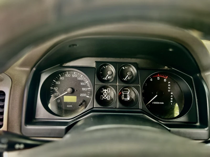 Mitsubishi Pajero 3.2 di-d, снимка 7 - Автомобили и джипове - 51162888