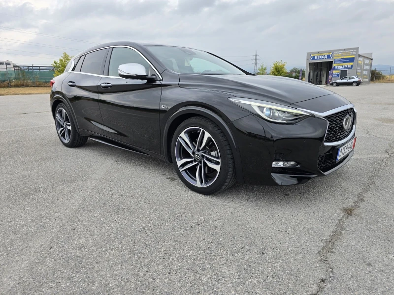 Infiniti Q30 QS30 4X4, снимка 3 - Автомобили и джипове - 51204899