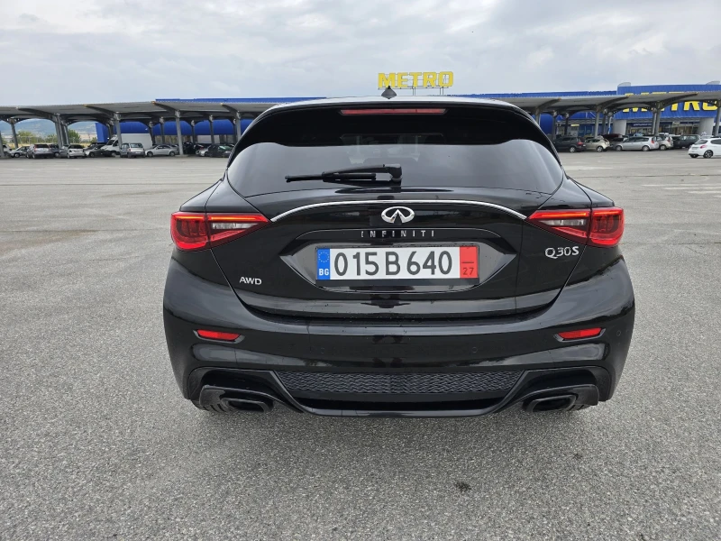 Infiniti Q30 QS30 4X4, снимка 9 - Автомобили и джипове - 51204899