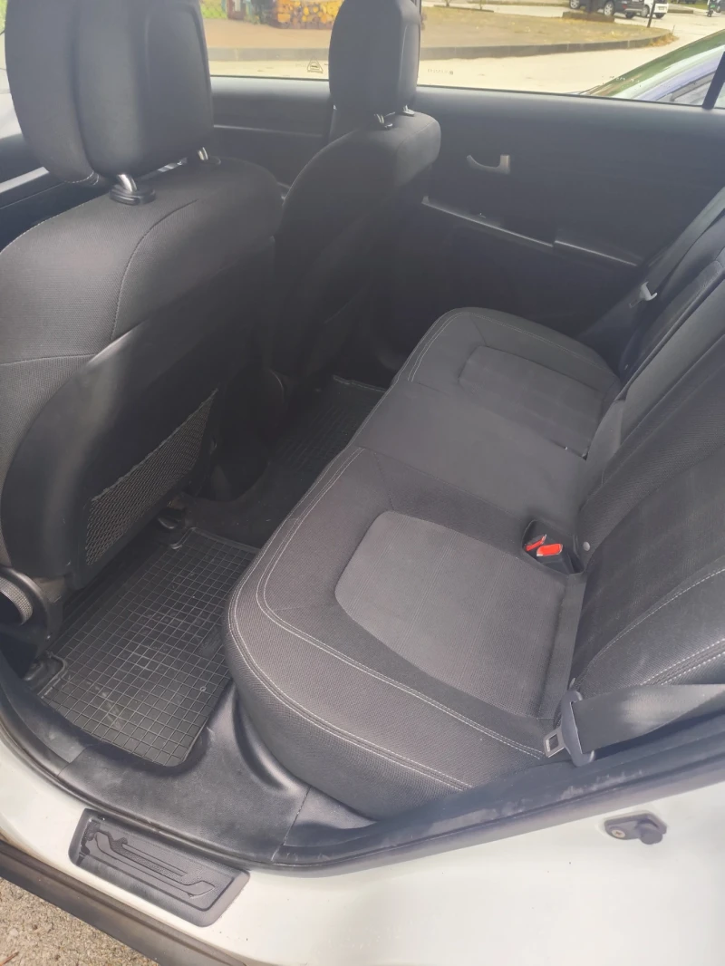 Kia Sportage 2.0crdi, снимка 7 - Автомобили и джипове - 52721510