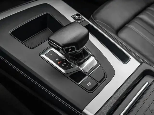 Audi Q5 * Komfort | Quattro | Подгреви | Carfax , снимка 17 - Автомобили и джипове - 53442172