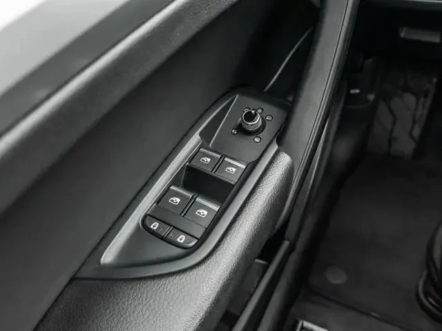 Audi Q5 * Komfort | Quattro | Подгреви | Carfax , снимка 13 - Автомобили и джипове - 53442172