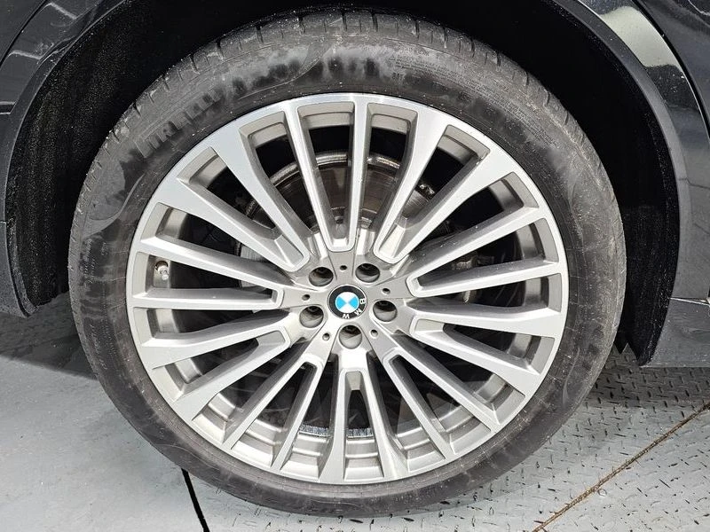 BMW X7 xDrive 40i Design Pure Excellence 6-Seater| 335к.с, снимка 5 - Автомобили и джипове - 55295762