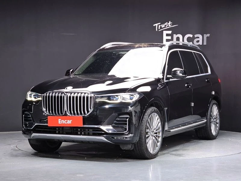 BMW X7 xDrive 40i Design Pure Excellence 6-Seater| 335к.с
