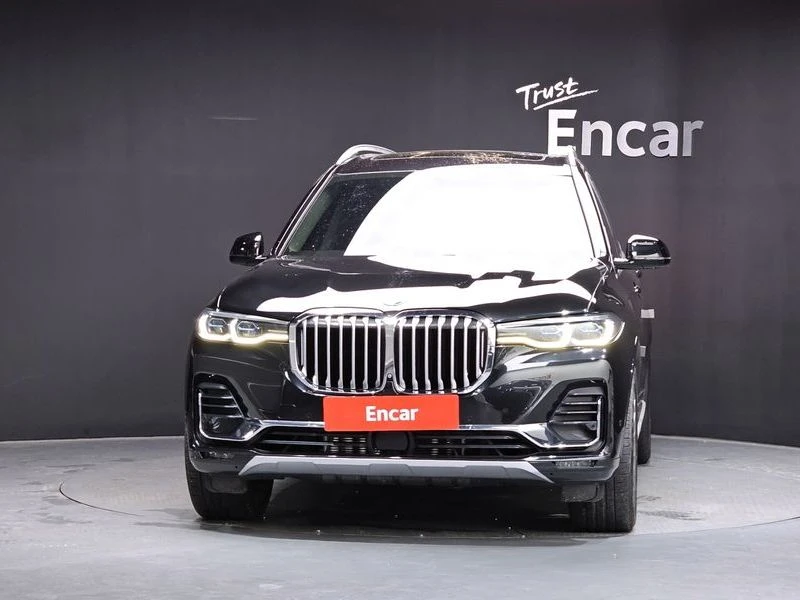 BMW X7 xDrive 40i Design Pure Excellence 6-Seater| 335к.с, снимка 3 - Автомобили и джипове - 55295762