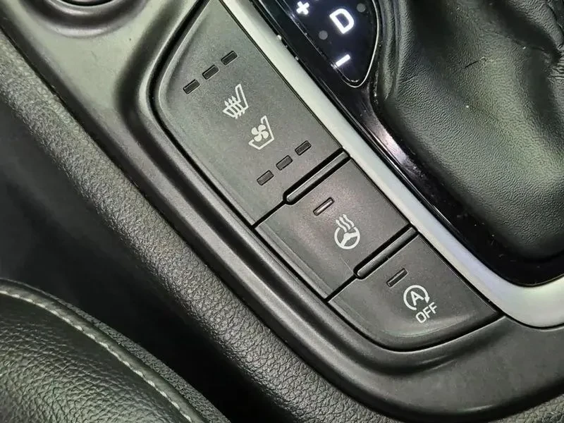 Hyundai Kona 1.6 2Wd Modern, снимка 7 - Автомобили и джипове - 56358662