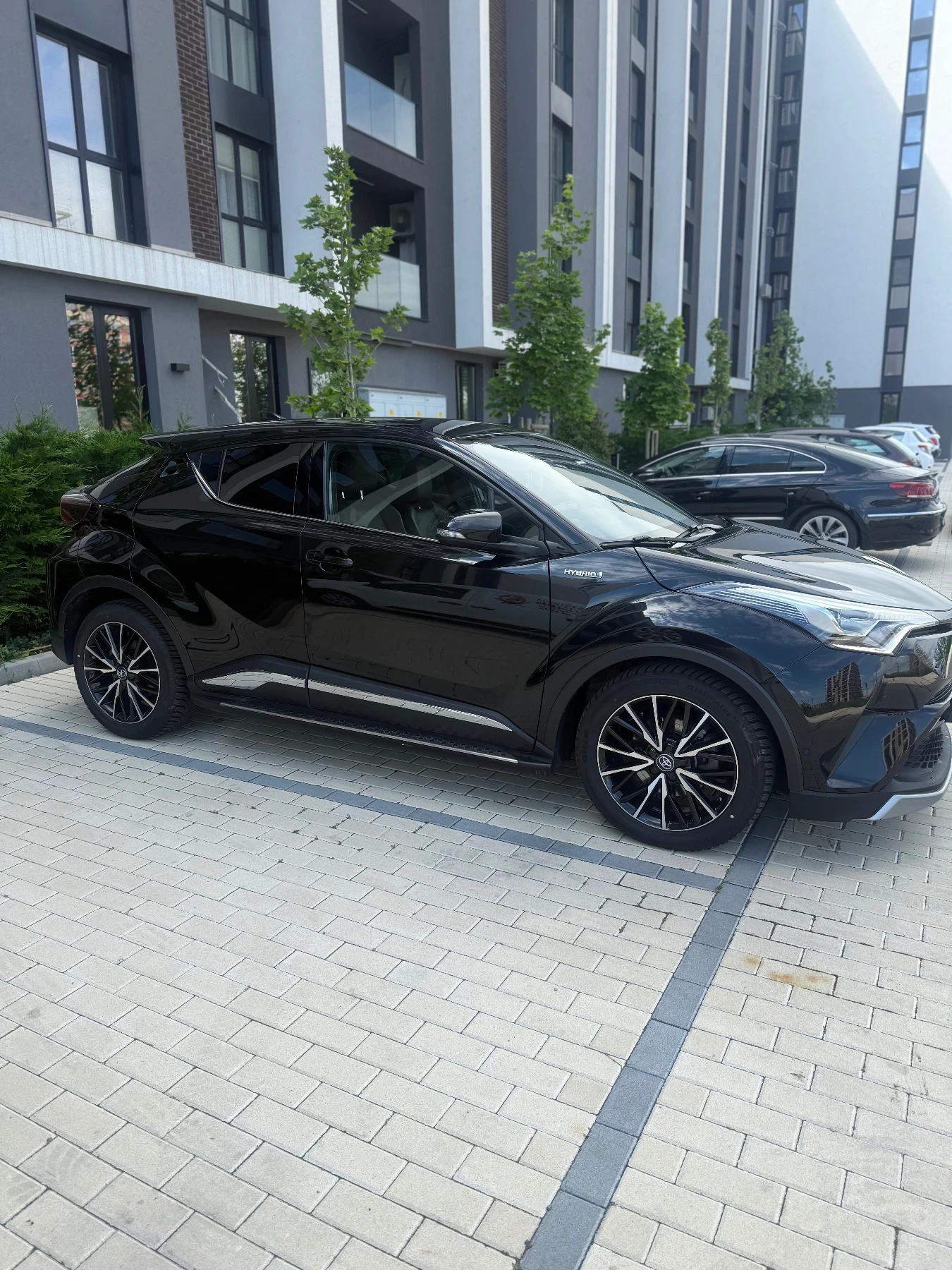 Toyota C-HR 1.8 FULL MAX CHROME Гаранция до 2029 г. - изображение 4