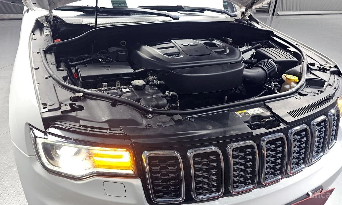 Jeep Grand cherokee  - изображение 6