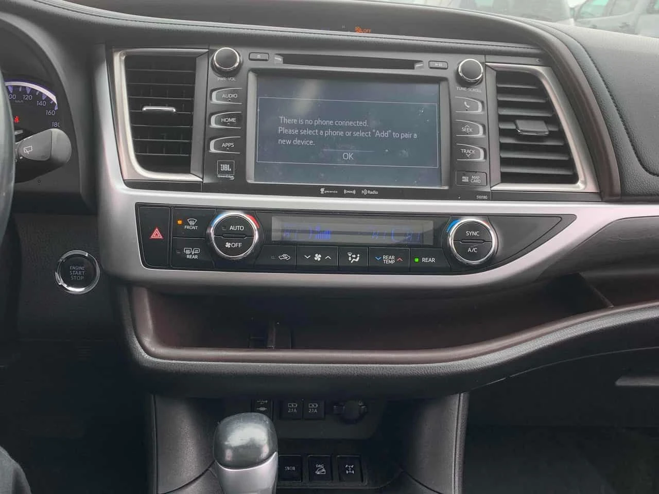 Toyota Highlander * Limited * 2 КЛЮЧА* PANO* KEYLESS* ПОДГРЕВ* , снимка 9 - Автомобили и джипове - 54332027