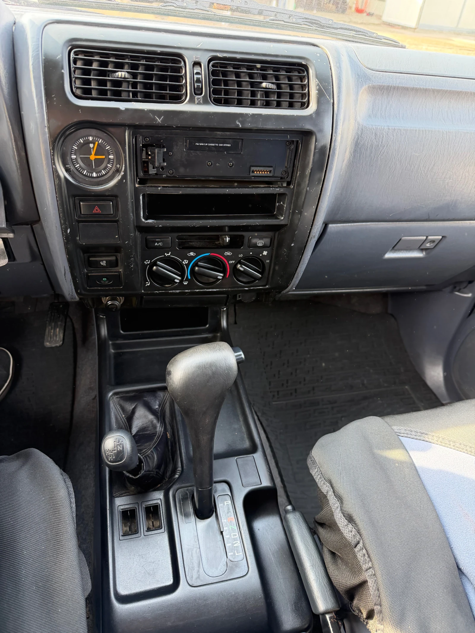 Toyota Land cruiser L100, снимка 7 - Автомобили и джипове - 54683192