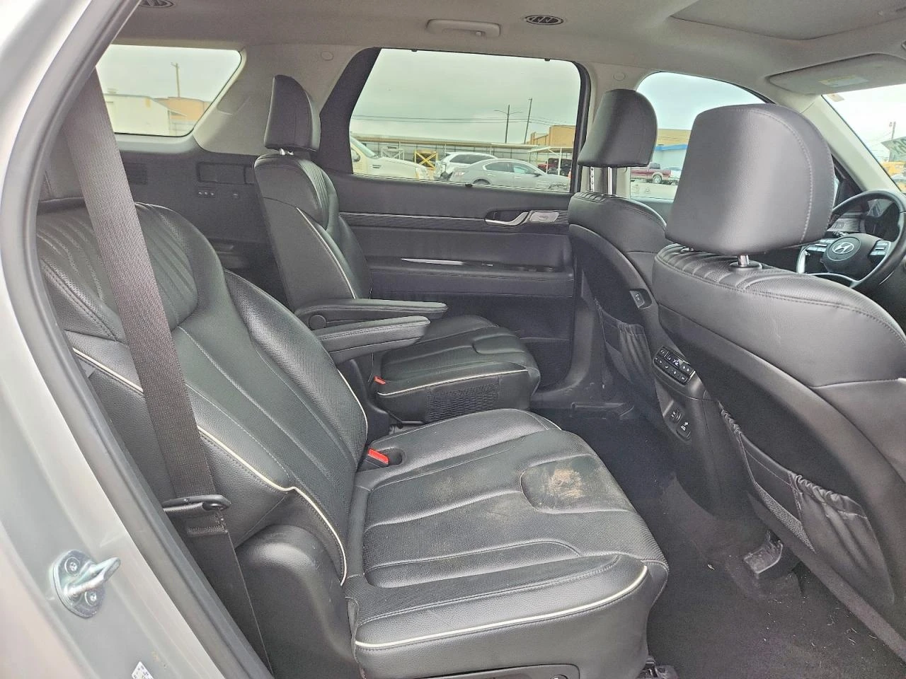 Hyundai Palisade 3.8l Limited, снимка 11 - Автомобили и джипове - 55092300