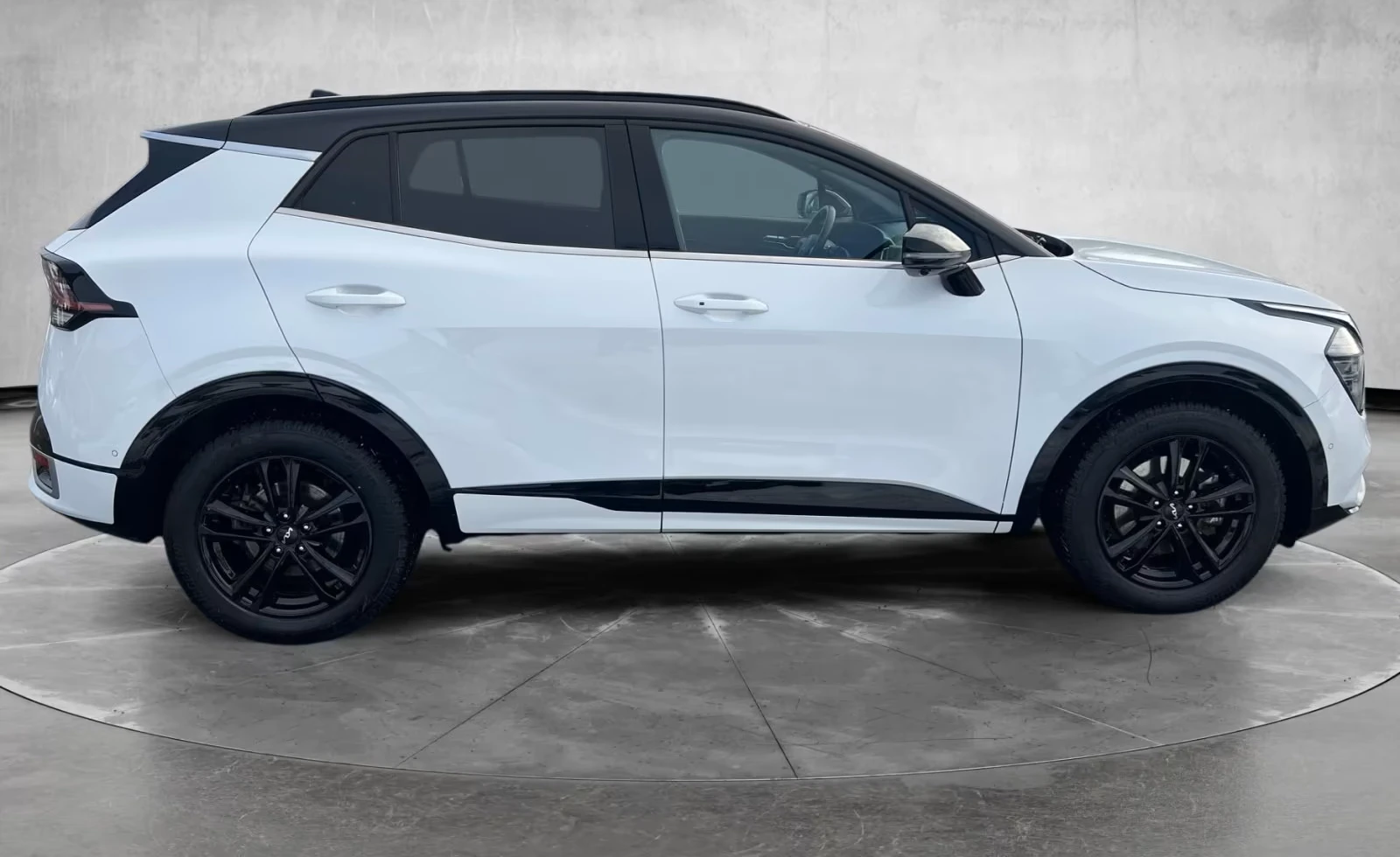 Kia Sportage 1.6 T-GDI* GT-Line* HYBRID* DOSTR* KEYLESS* 360 CA, снимка 4 - Автомобили и джипове - 55613028
