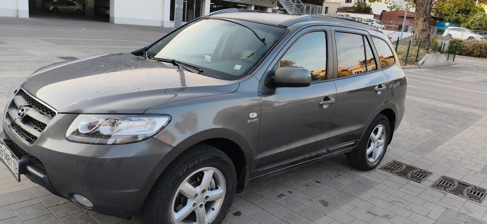 Hyundai Santa fe 2.7 Бензин 4х4 189 к.с., снимка 7 - Автомобили и джипове - 56144996
