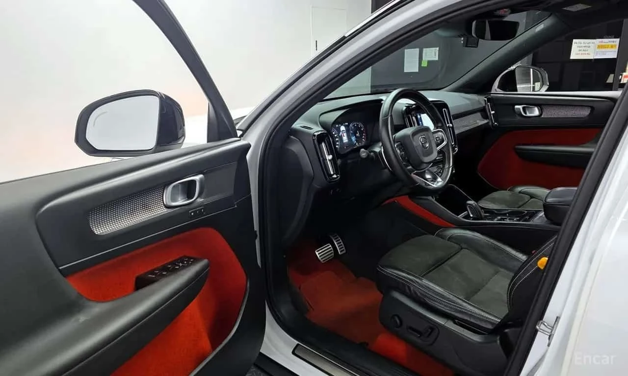 Volvo XC40 * T4 R Design *  | Mobile.bg � ����������� 9