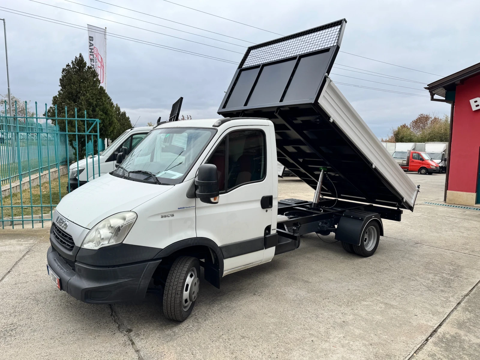 Iveco Daily 3.0HPI* 35c15* Тристранен самосвал - изображение 2